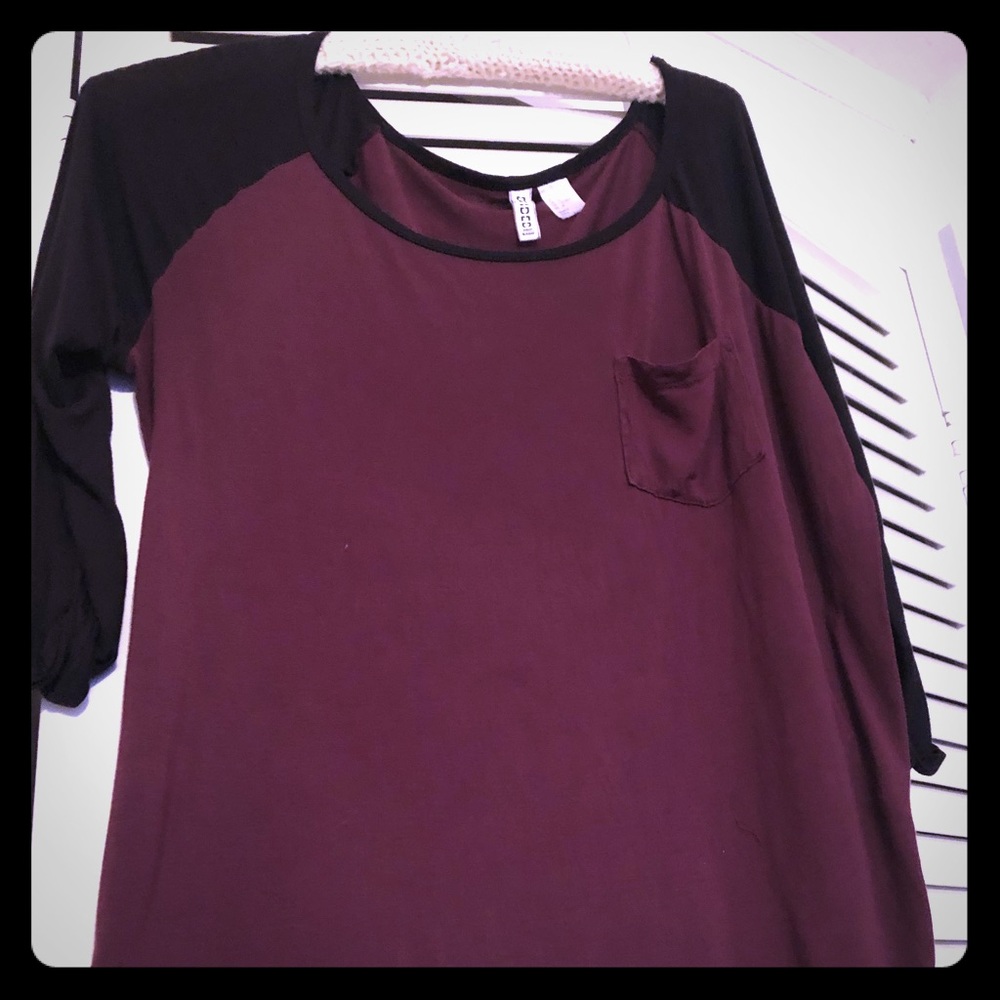 H&M plum and black 3/4 sleeve baseball shirt